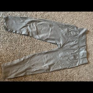 Fabletics Seamless High-Waisted Solid 7/8